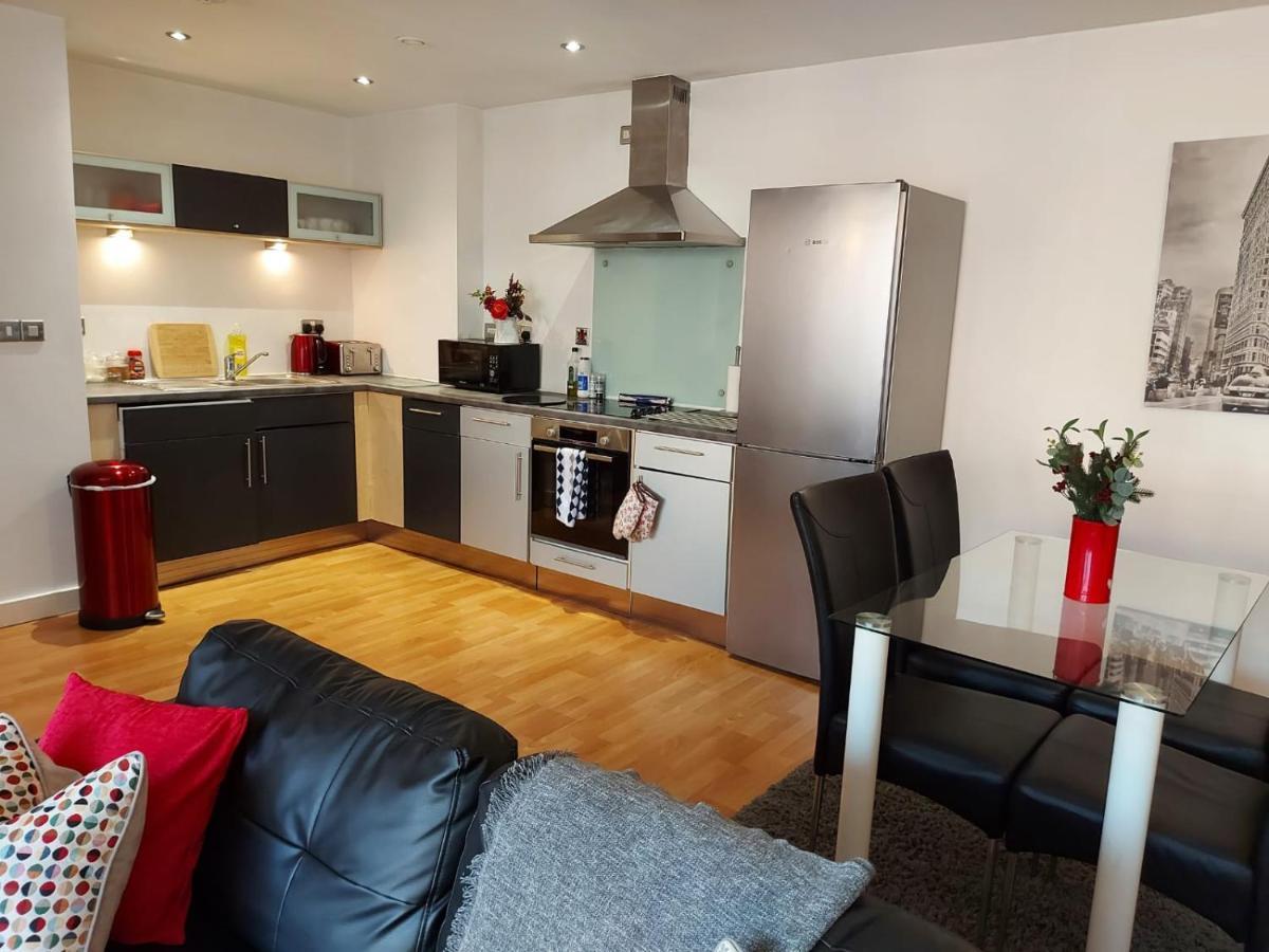 City 2 Bed, 2 Bath, Free Parking & Wifi Sheffield Kültér fotó